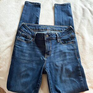 Old Navy Rockstar Mid rise Jeans size 2